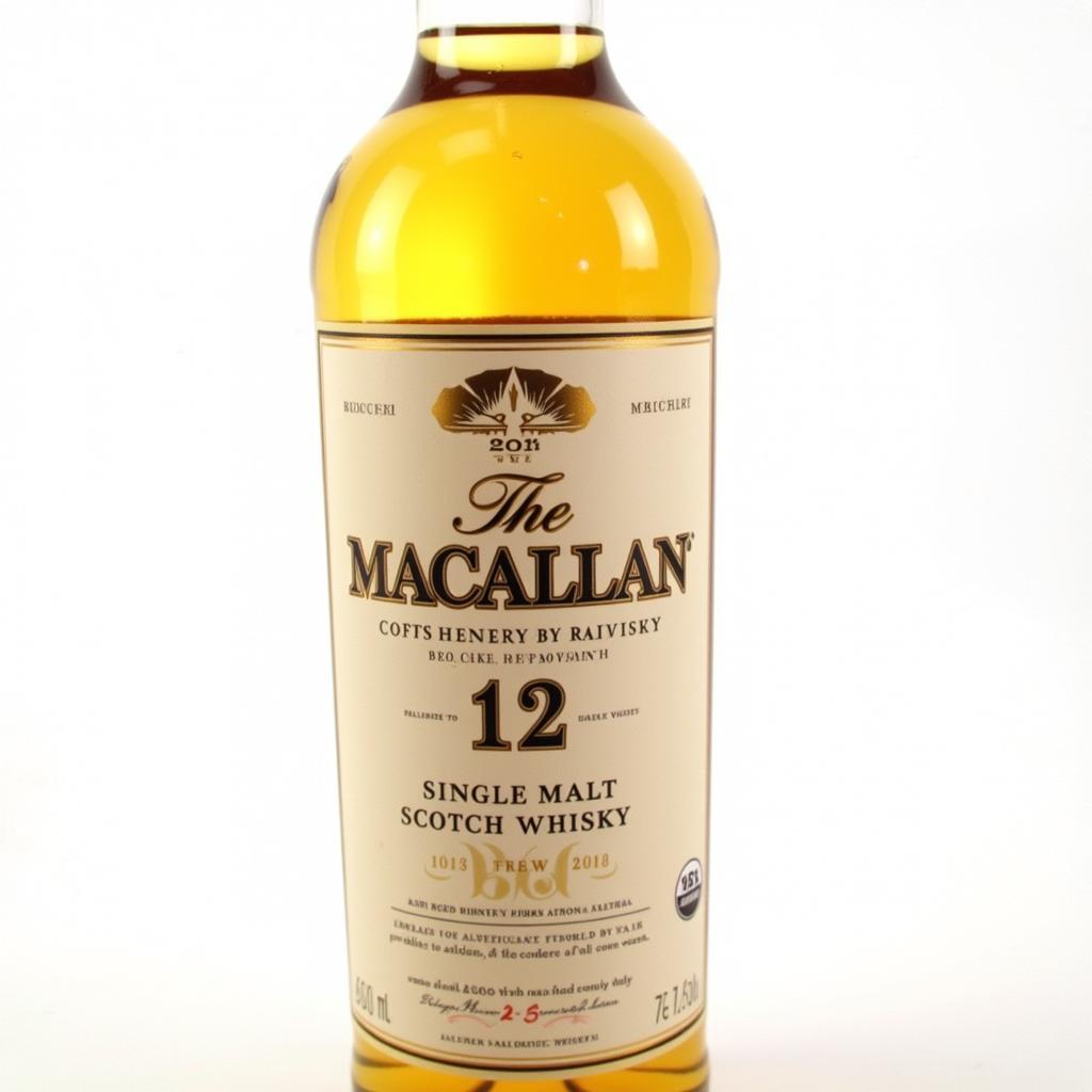 Chai Macallan 12 Label ánh vàng óng ánh