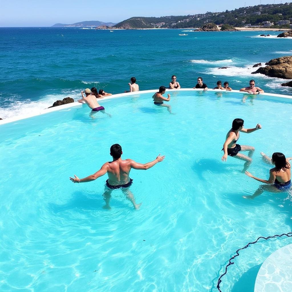 Du khách tận hưởng làn nước trong xanh tại Bondi 35 Pool